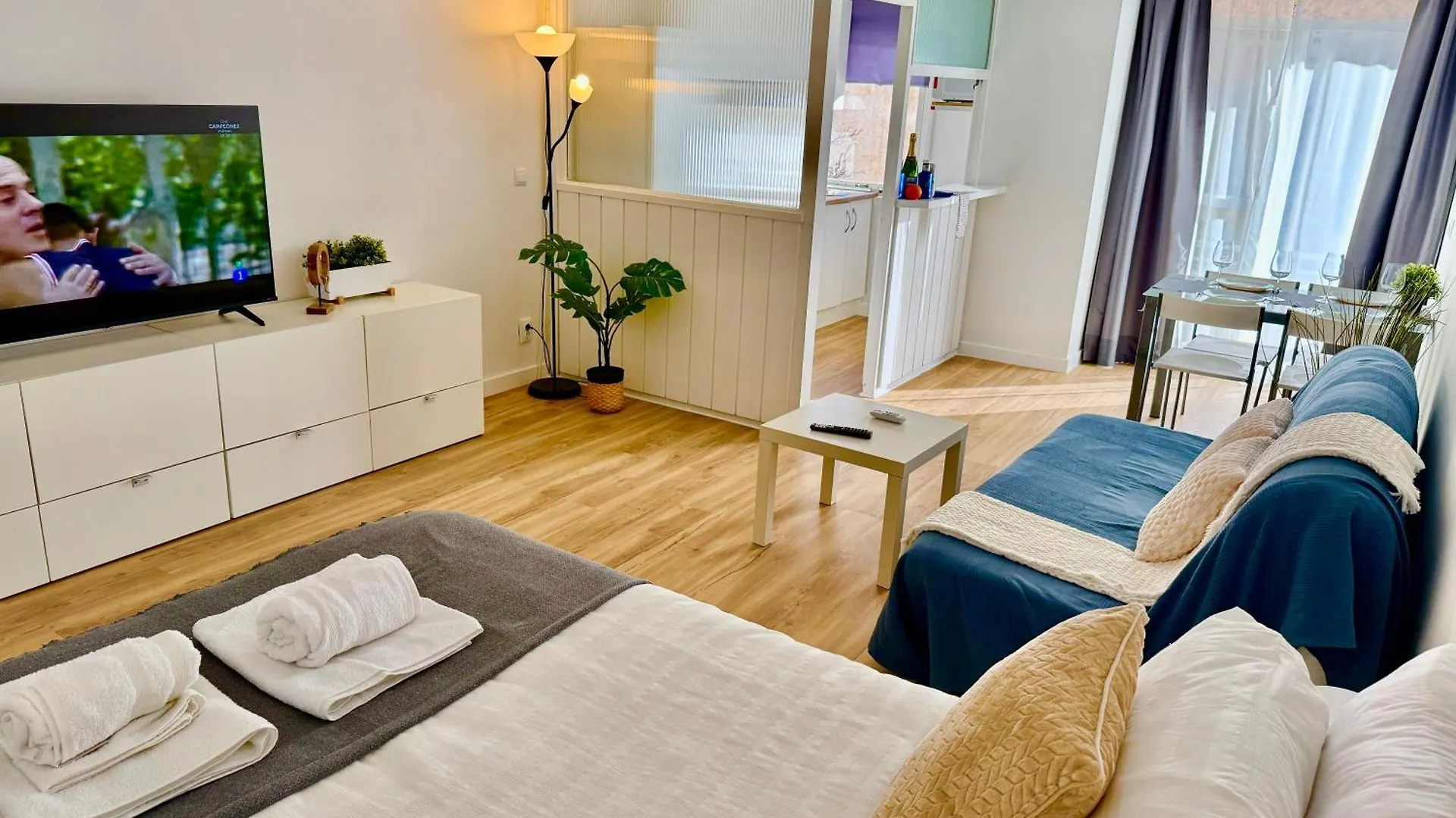 Estudio En Nogalera Con Piscina Torremolinos Apartmán